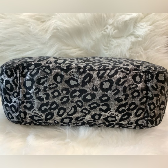 LIKE NEW Coach Ocelot Leopard Shoulder/Hobo Bag Purse - Picture 10 of 13